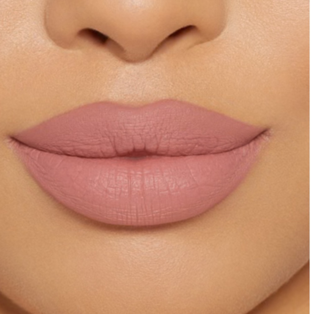 🌷3/$30 Kylie Jenner mini liquid lipstick